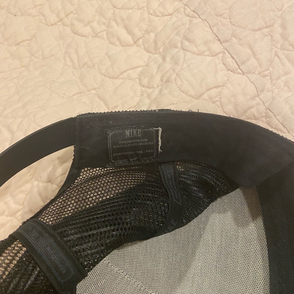 hat - Picture 2 of 2